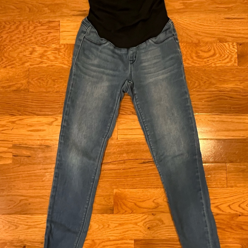 PINK BLUSH MATERNITY JEANS size 4